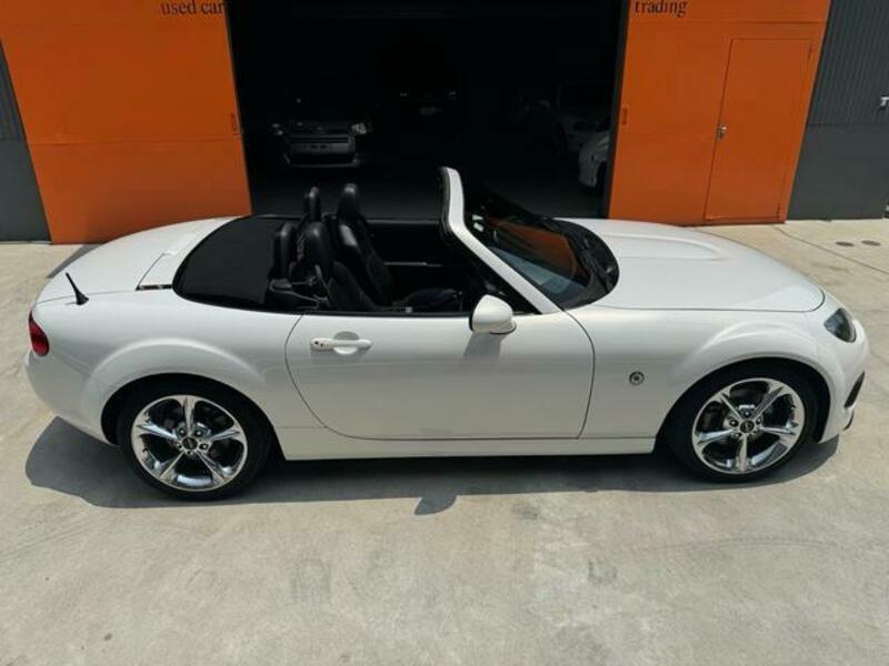 ROADSTER