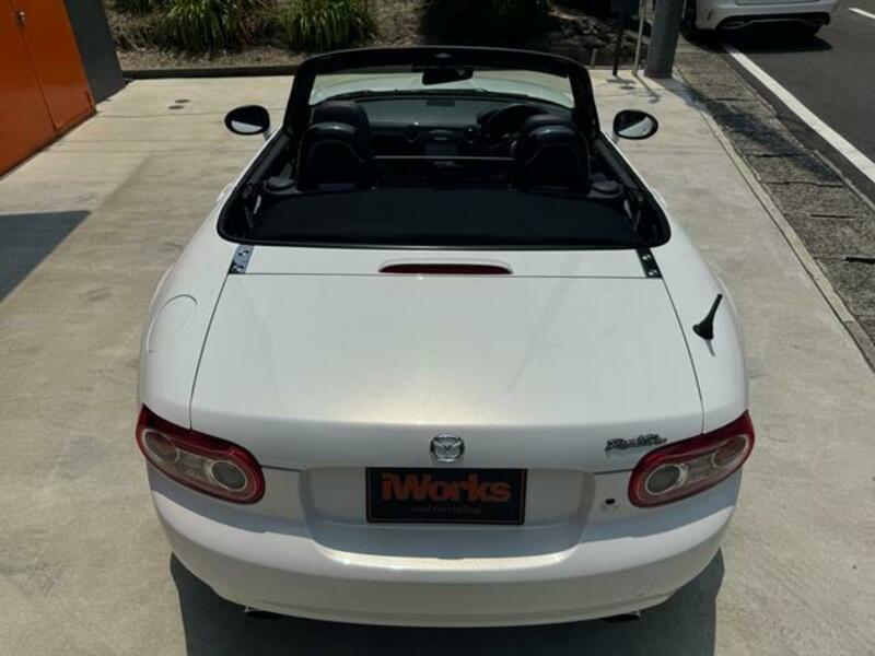 ROADSTER