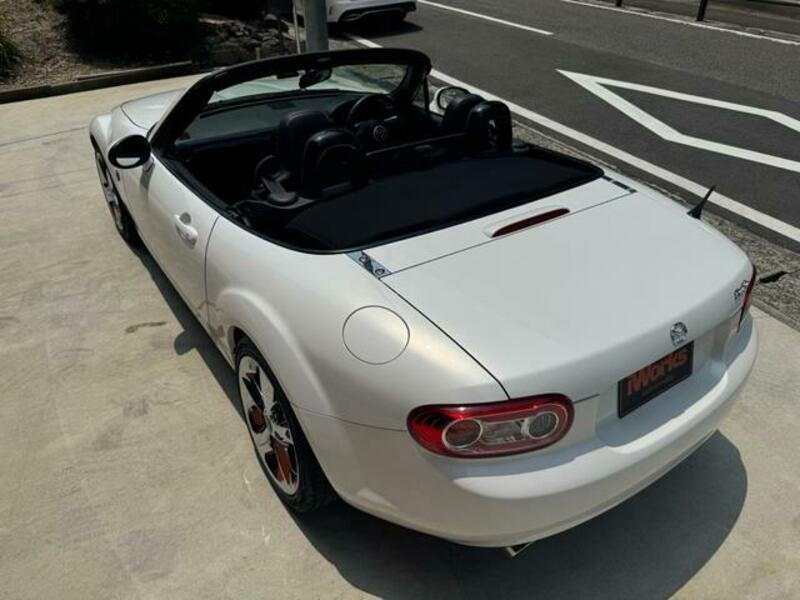 ROADSTER