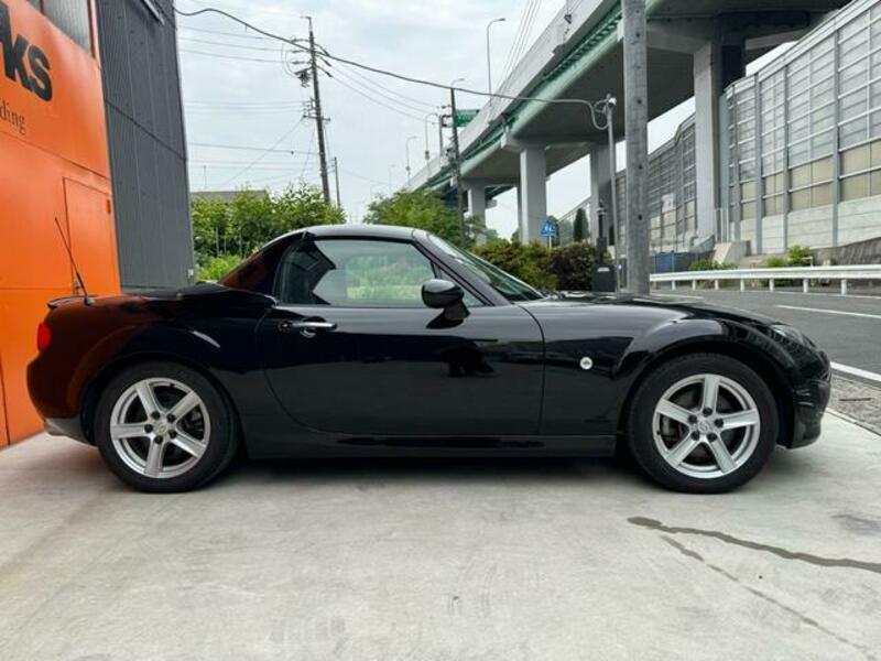 ROADSTER