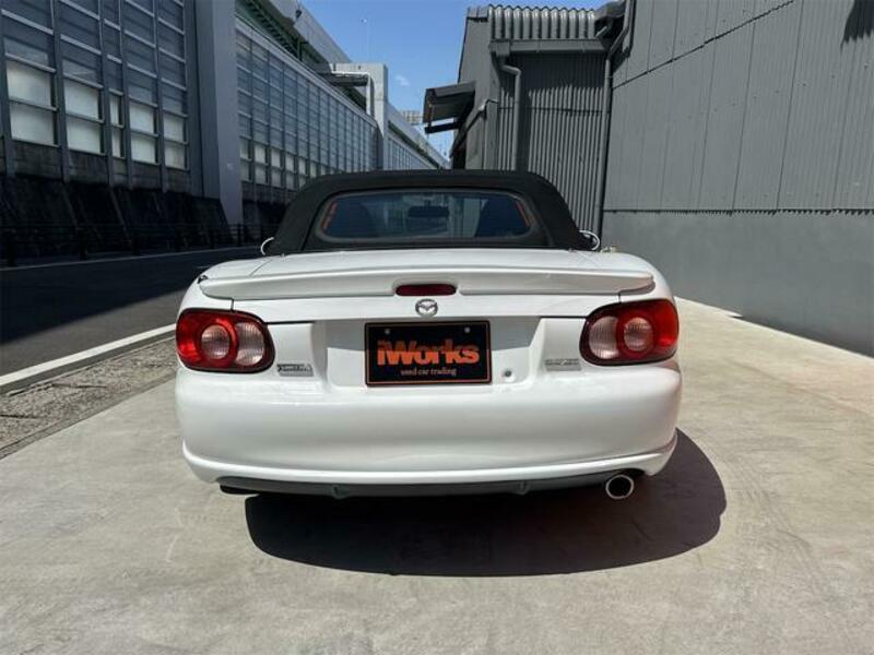 ROADSTER