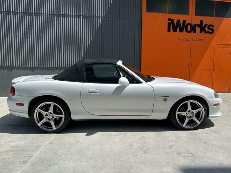 ROADSTER