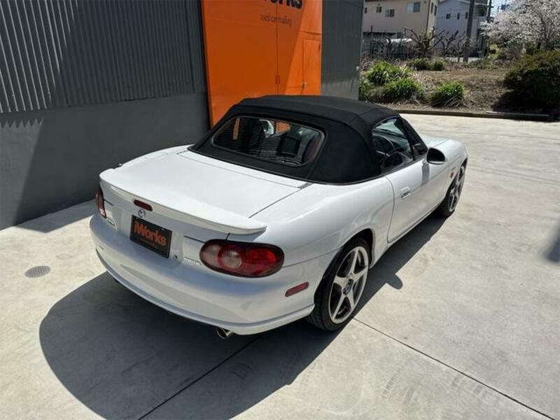 ROADSTER