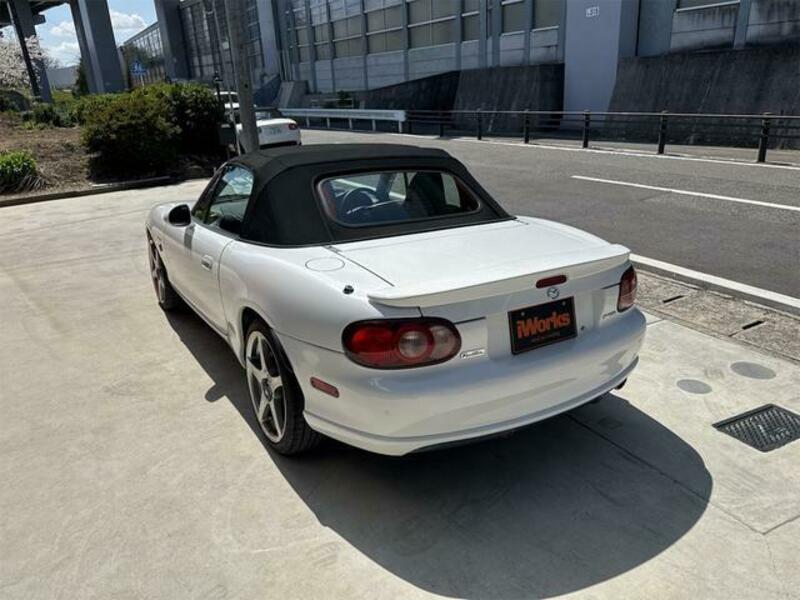 ROADSTER