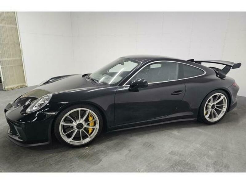 911