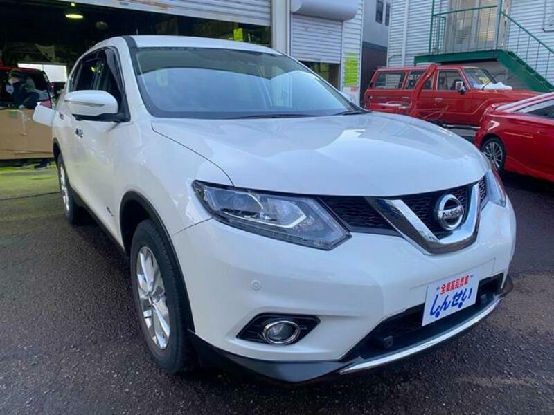 X-TRAIL