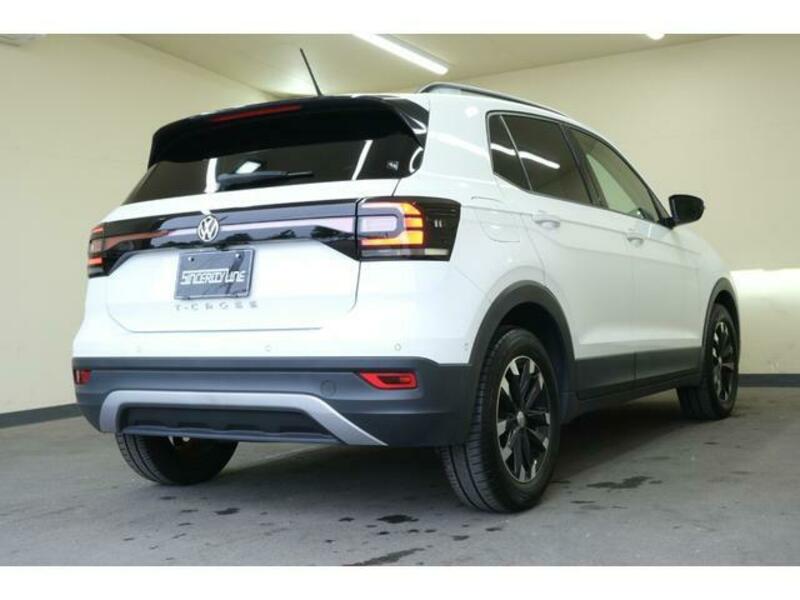 T CROSS