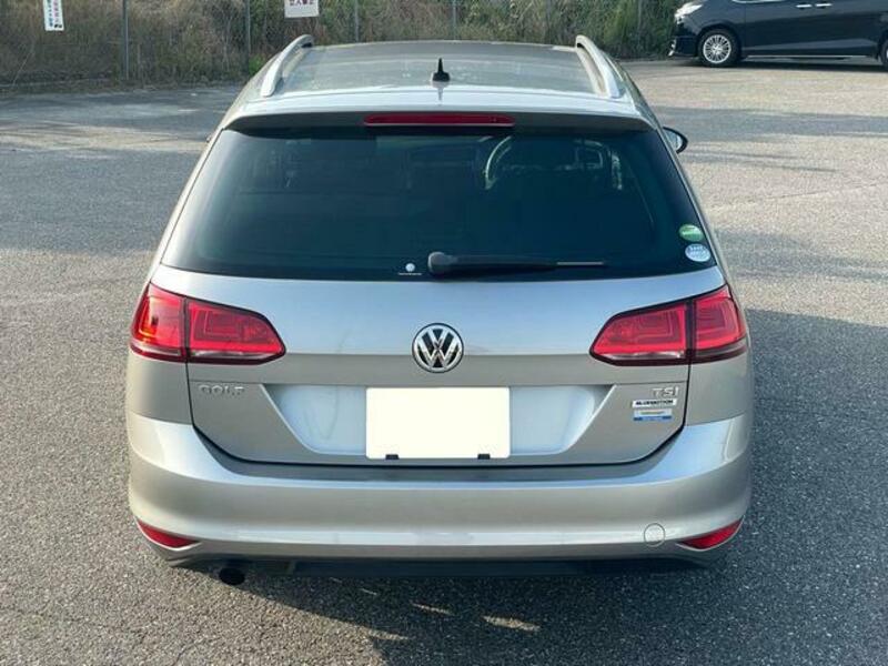 GOLF VARIANT