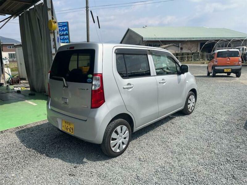 WAGON R