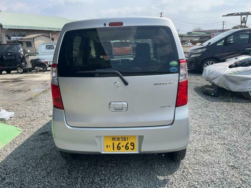 WAGON R