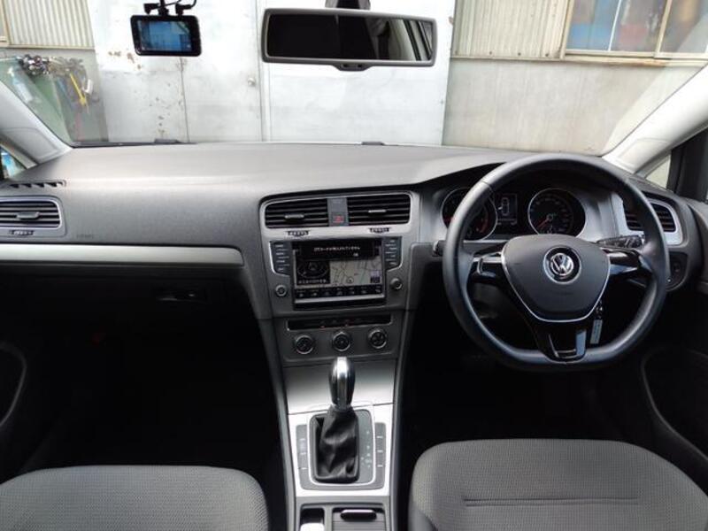 GOLF VARIANT