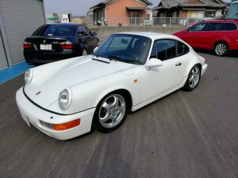 911