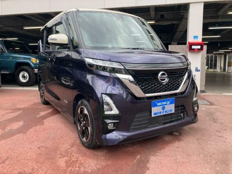NISSAN ROOX