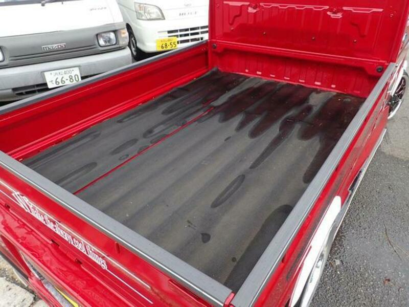 CARRY TRUCK