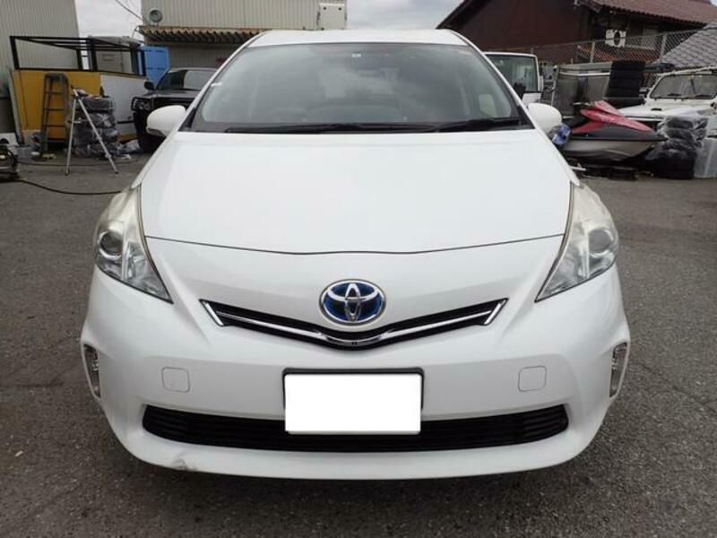 PRIUS ALPHA