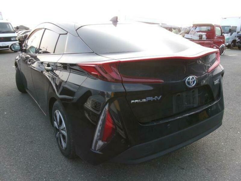 PRIUS PHV