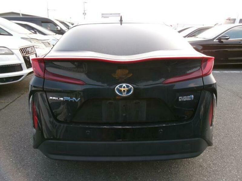 PRIUS PHV