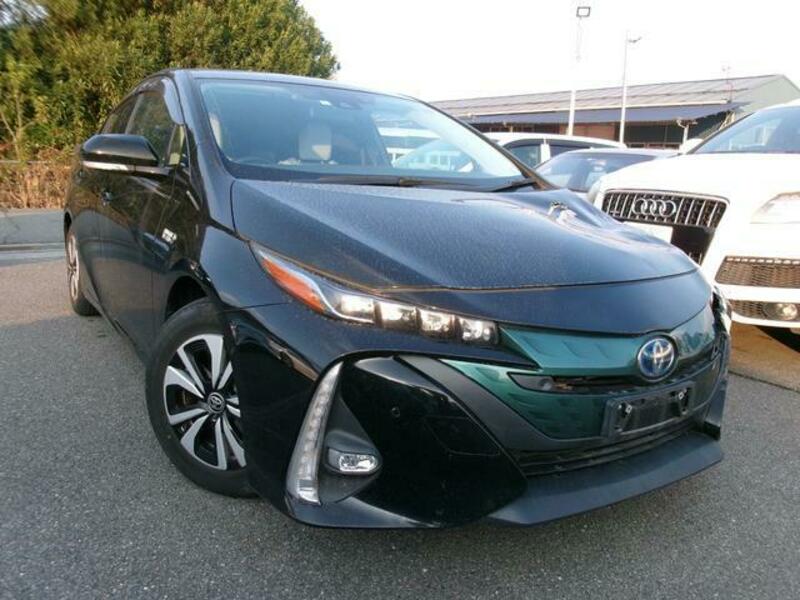 TOYOTA PRIUS PHV