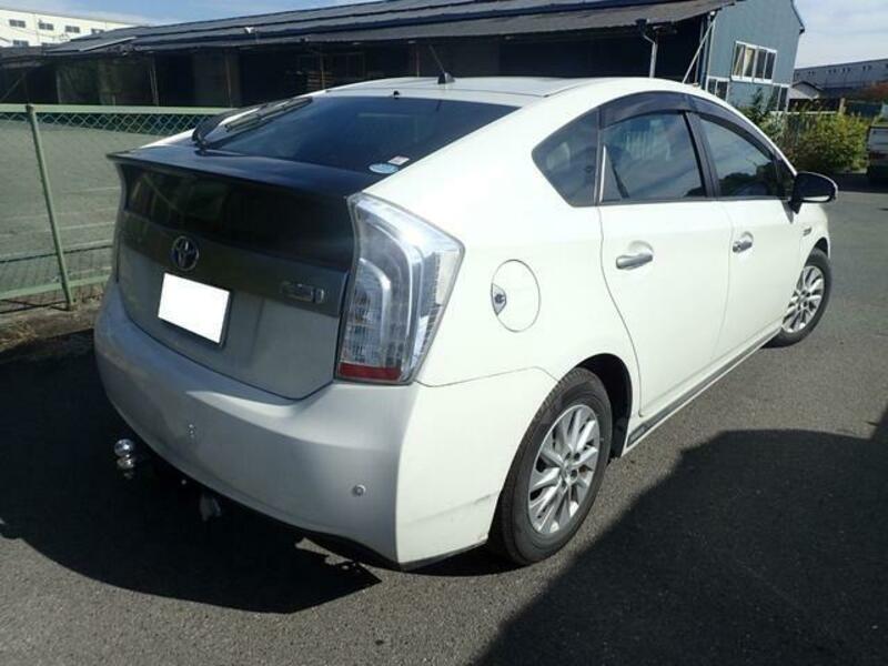 PRIUS PHV