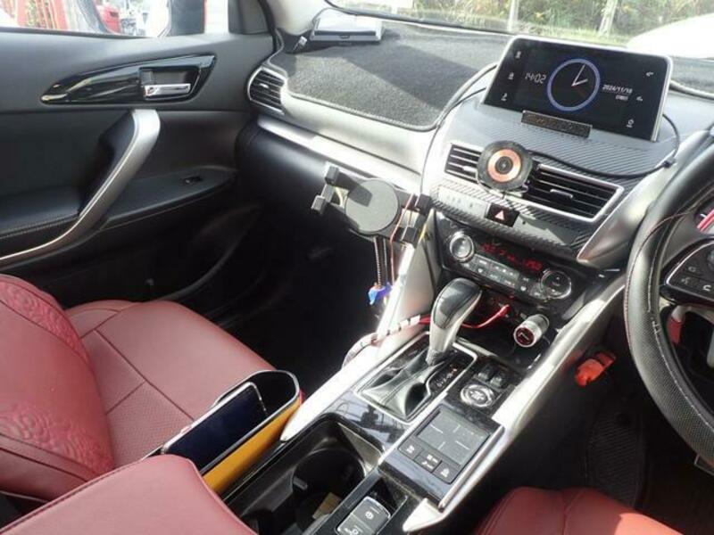 ECLIPSE CROSS