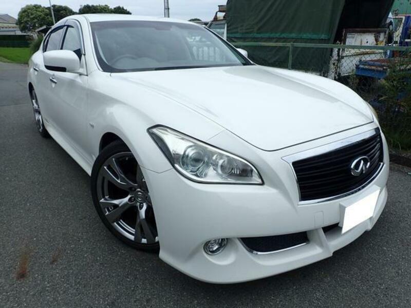 NISSAN FUGA HYBRID