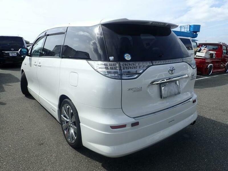 ESTIMA HYBRID