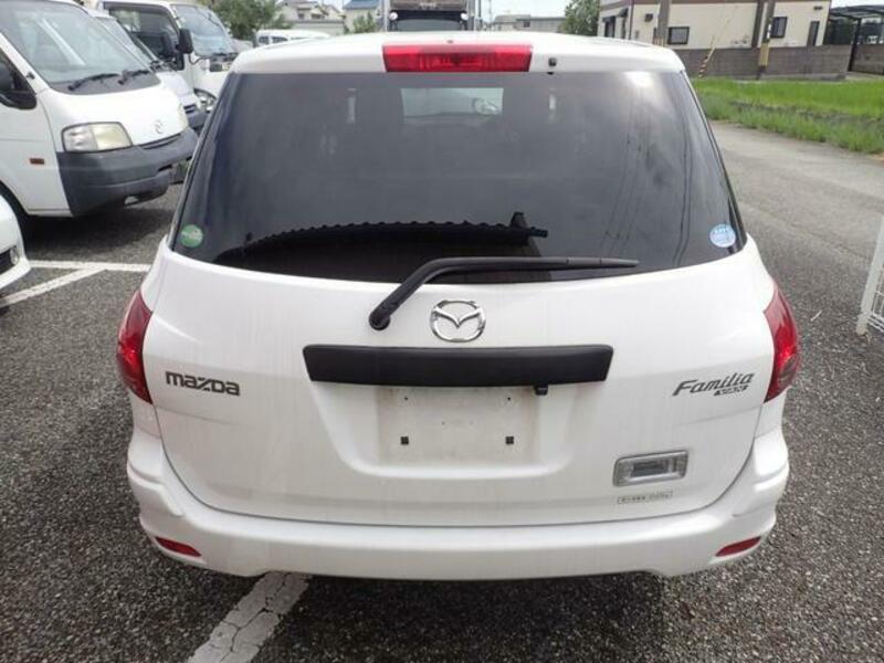 FAMILIA VAN