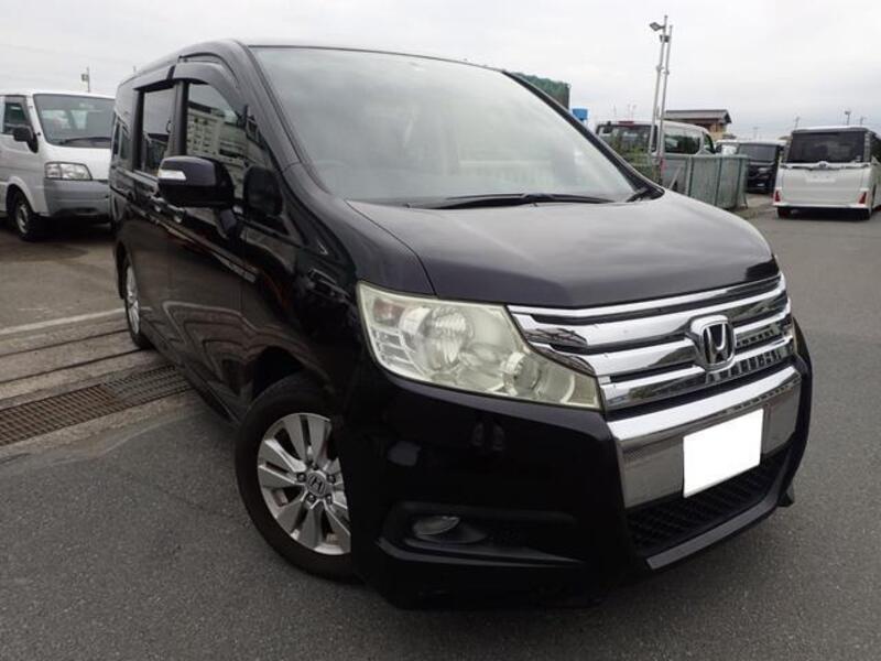 HONDA STEPWAGON SPADA