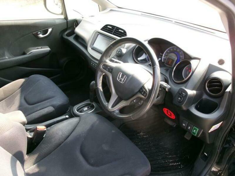 FIT HYBRID