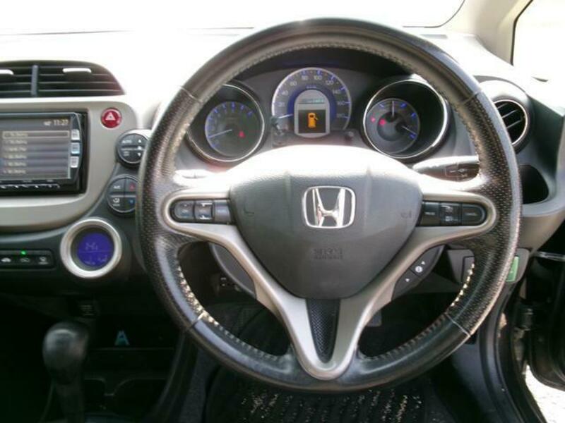 FIT HYBRID