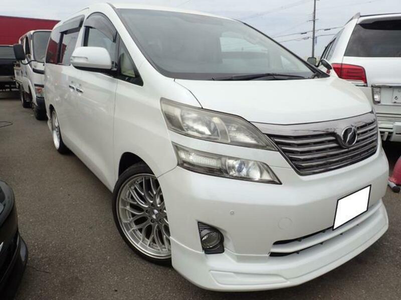 TOYOTA VELLFIRE