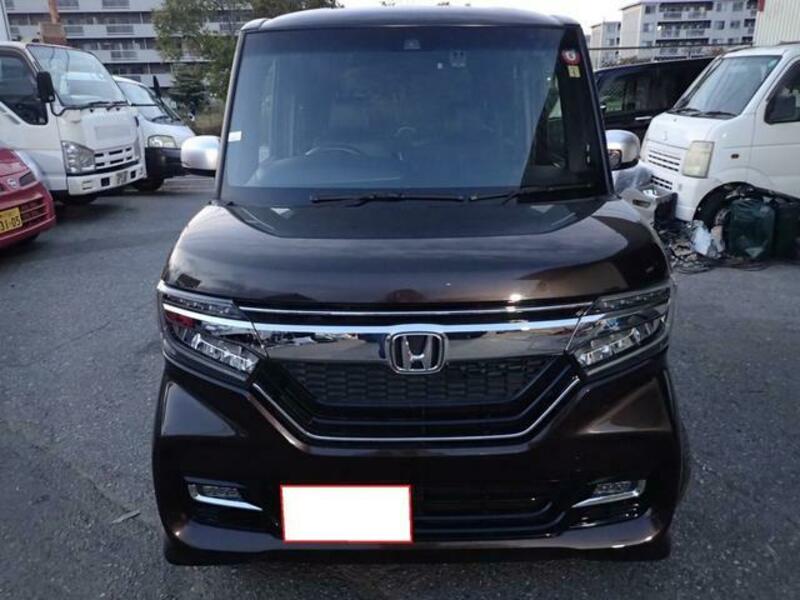 N BOX CUSTOM