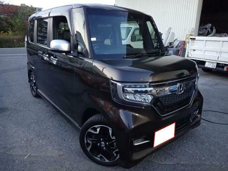 HONDA N BOX CUSTOM