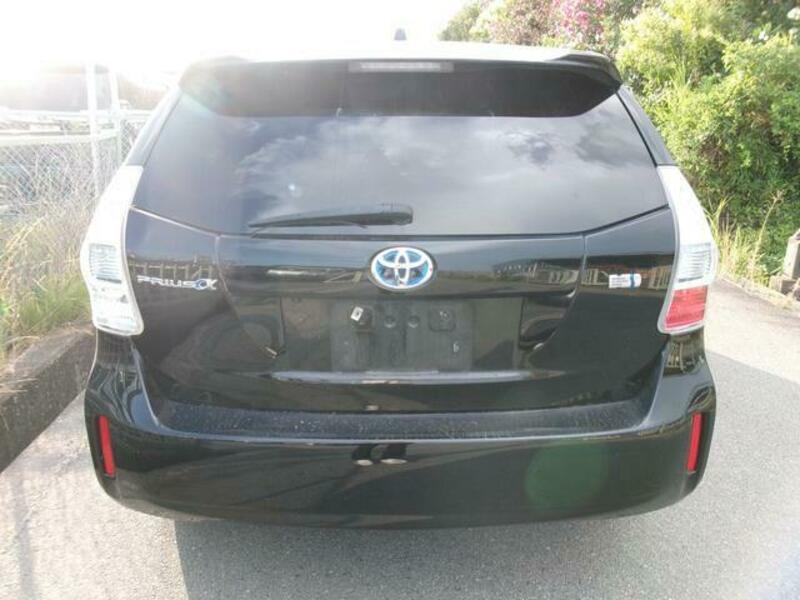 PRIUS ALPHA