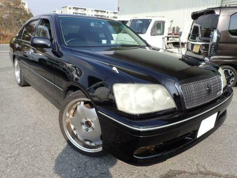 TOYOTA CROWN