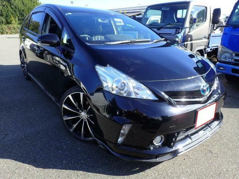 PRIUS ALPHA
