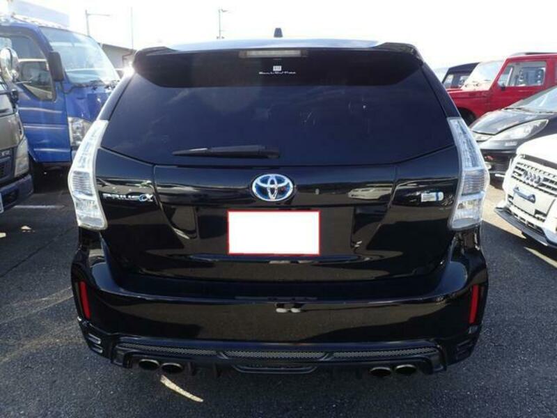 PRIUS ALPHA