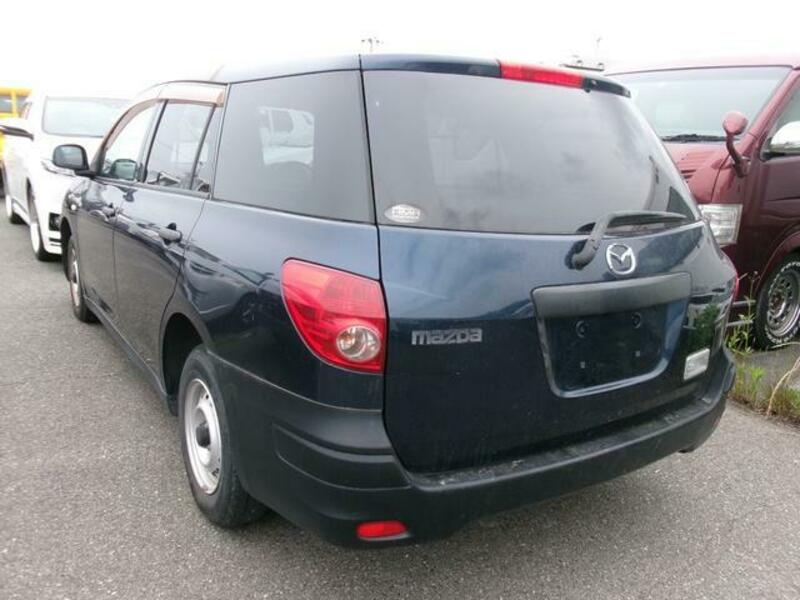 FAMILIA VAN