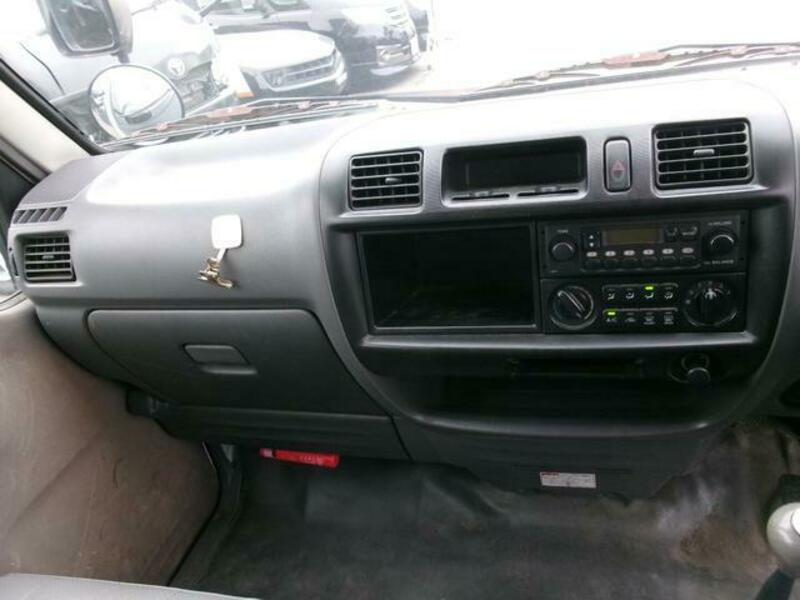 BONGO VAN