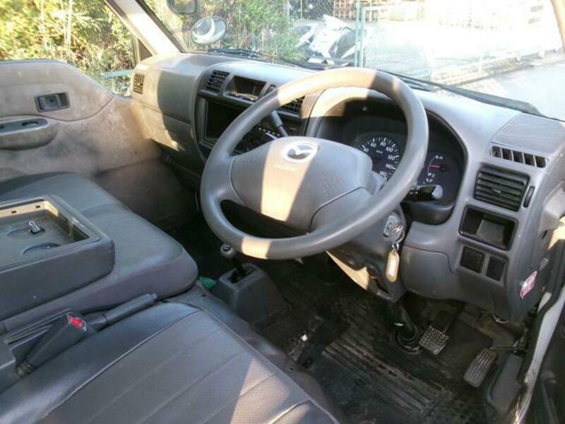 BONGO VAN