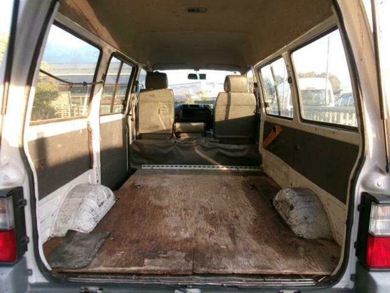 BONGO VAN