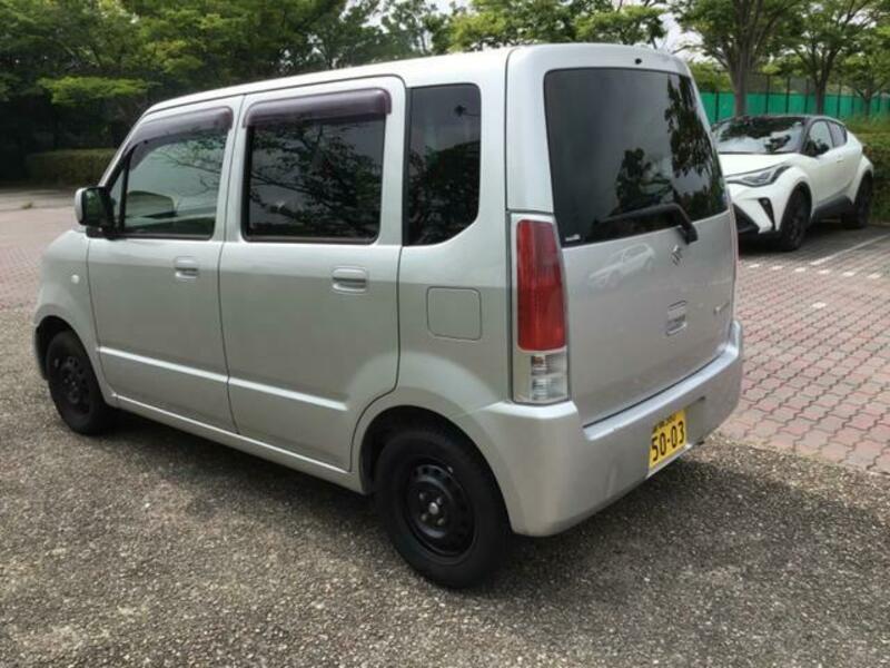 WAGON R