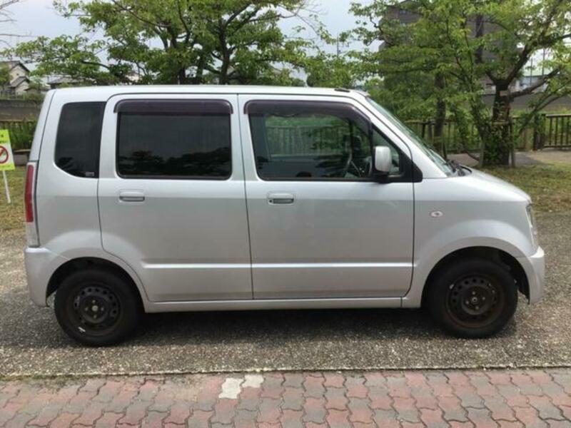 WAGON R