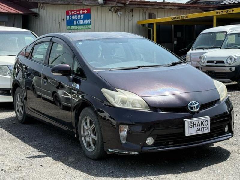 TOYOTA PRIUS