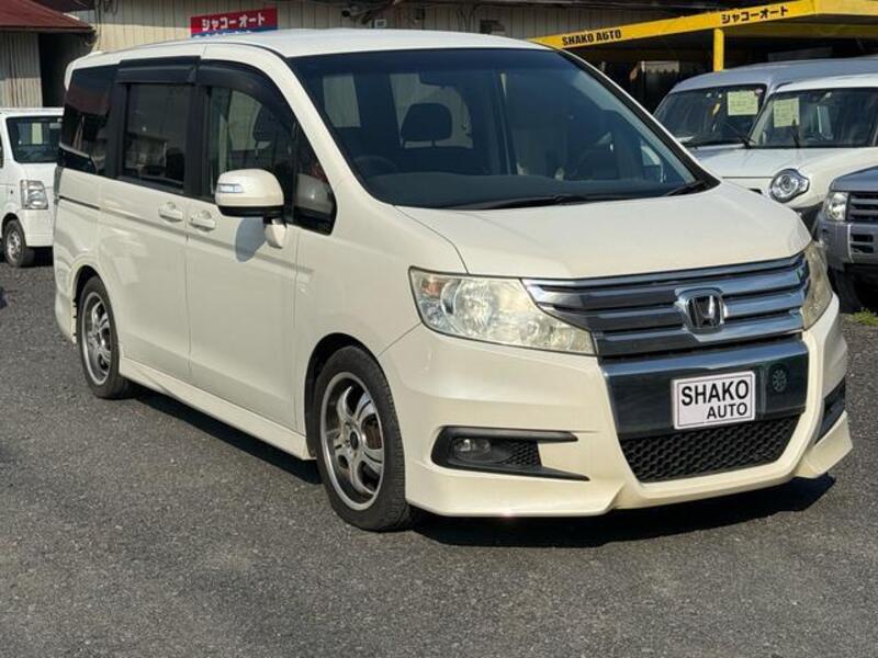 HONDA STEPWAGON SPADA
