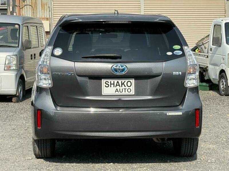 PRIUS ALPHA