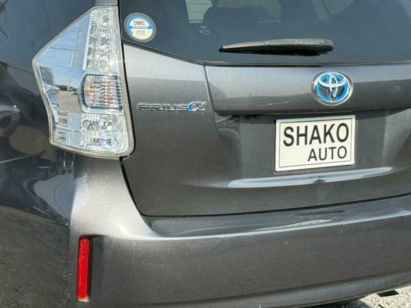 PRIUS ALPHA