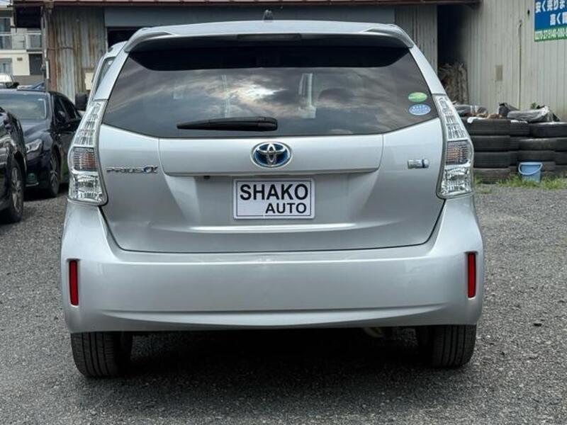 PRIUS ALPHA