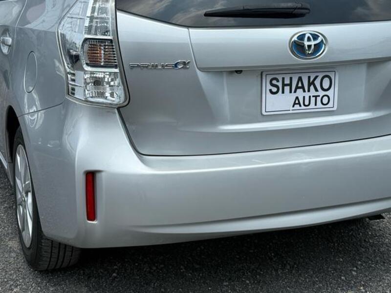 PRIUS ALPHA
