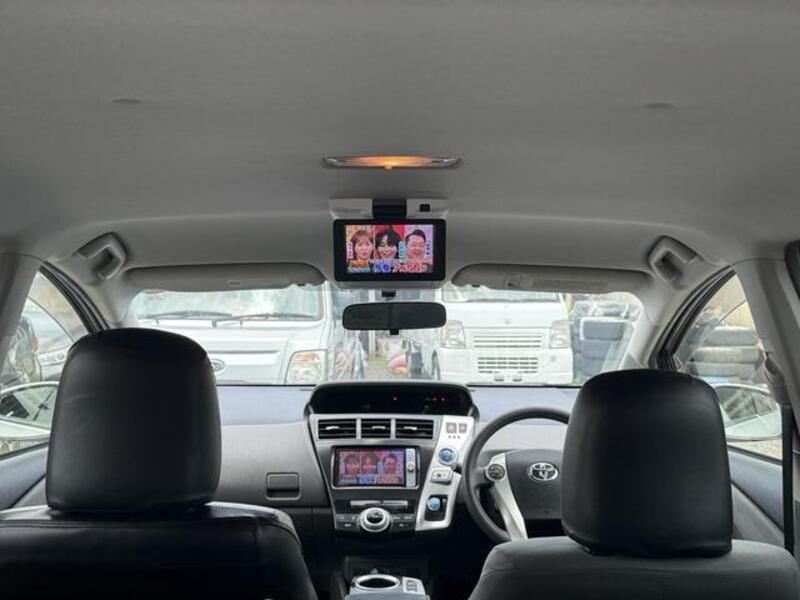 PRIUS ALPHA